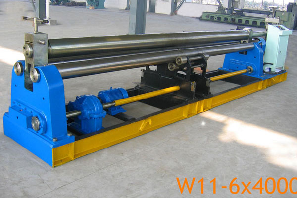 W11-60X4000機(jī)械對稱式三輥卷板機(jī)